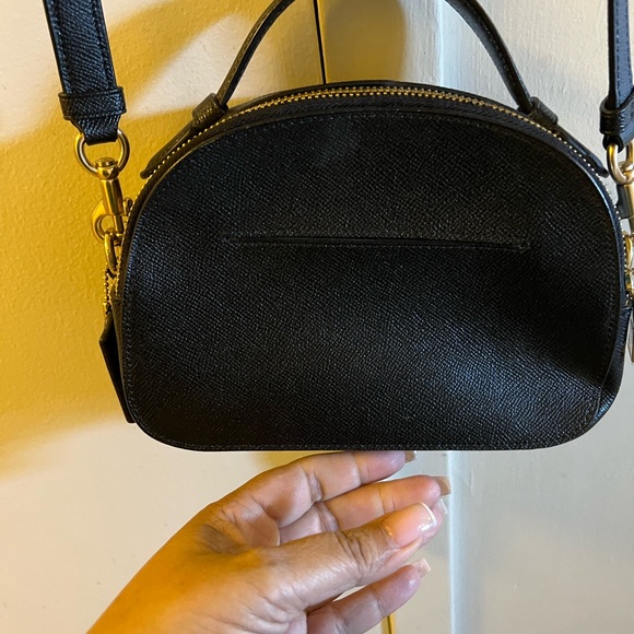 Ladies  genuine coach shoulder/ crossbody bag 💼 purchased from Coach - Picture 4 of 10